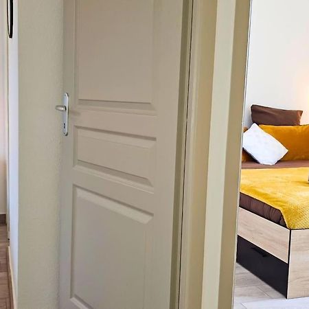 L'Orchidee, Proche De La Gare Avec Clim Et Terrasse Apartment Narbonne Exterior foto